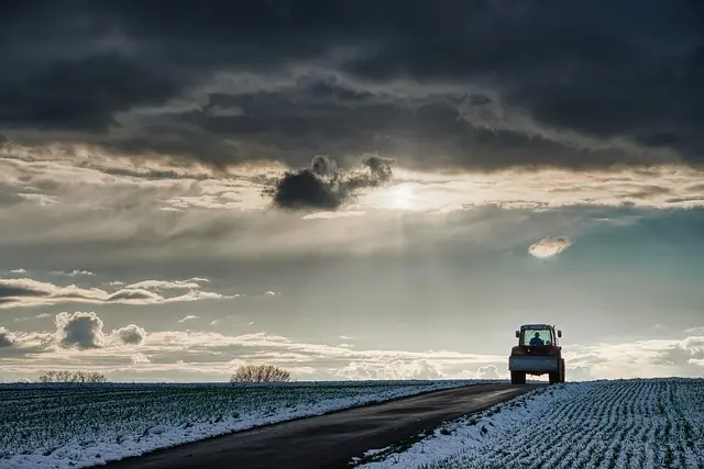 Les 5 critères essentiels pour choisir un matériel tracteur efficace