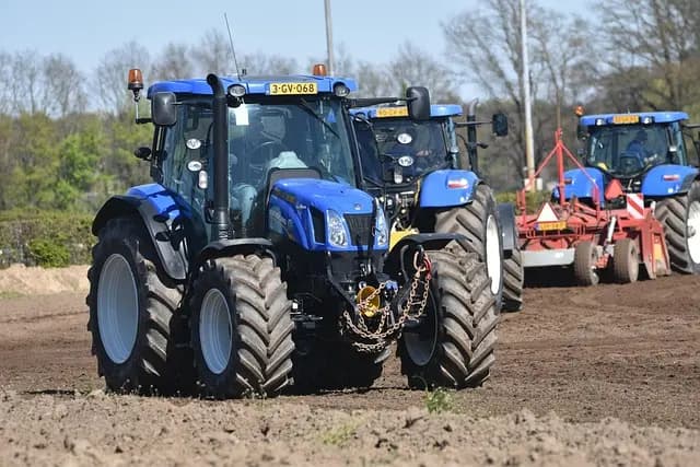 Comment choisir les pneus adaptés à votre matériel tracteur