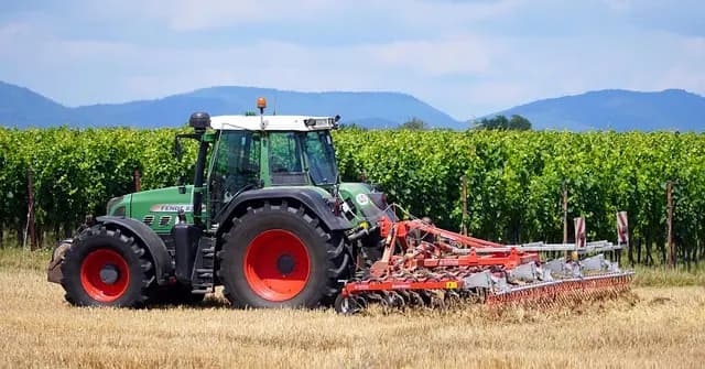 Comment choisir les accessoires idéaux pour votre matériel tracteur