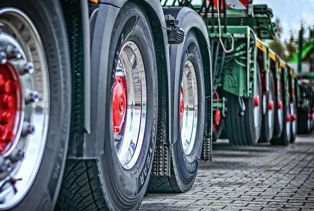 Comment bien choisir les pneus pour votre matériel tracteur