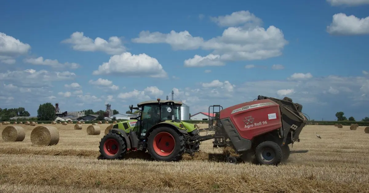Les avantages des bennes à gravier pour tracteurs agricoles