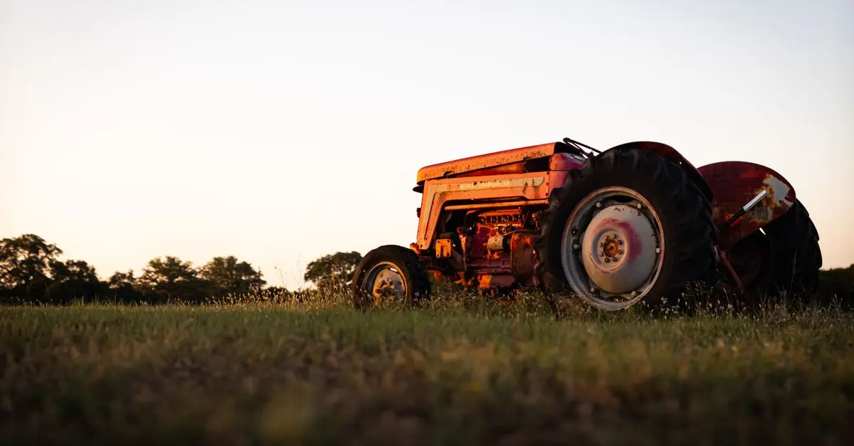 Les différents types de matériel tracteur : Guide complet