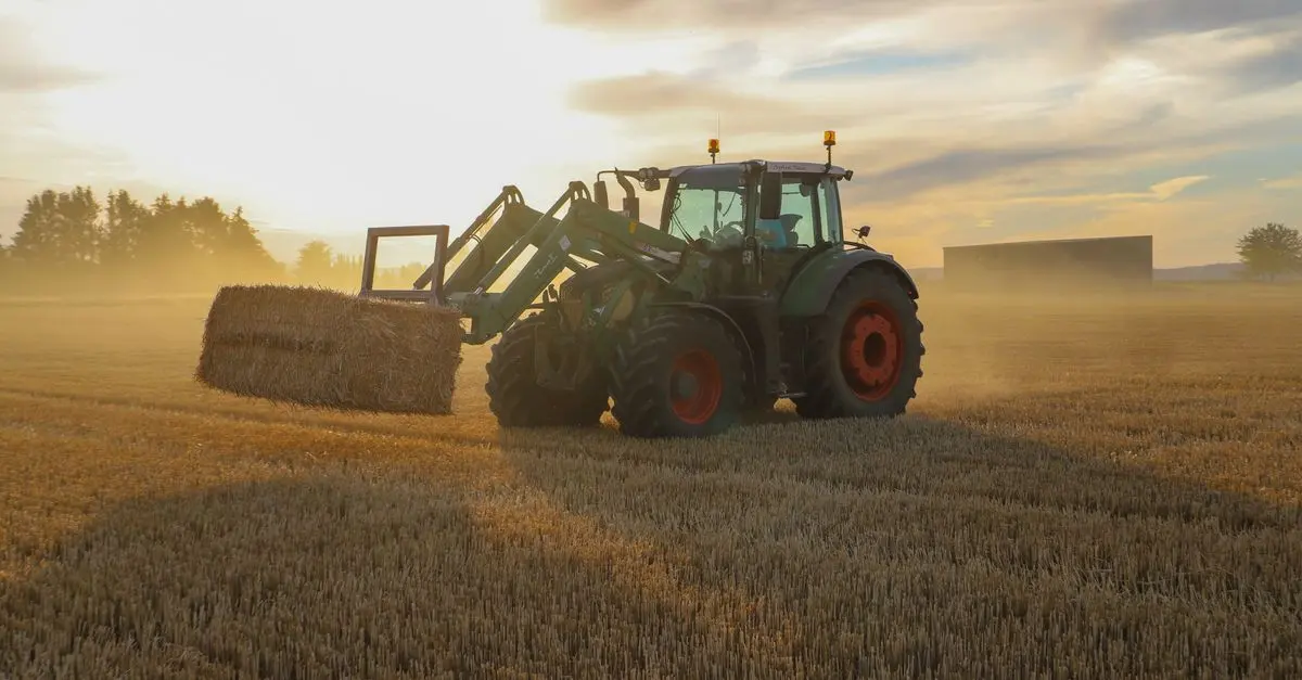 Les critères essentiels pour choisir un matériel tracteur performant