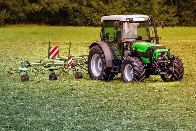 Comment bien choisir le matériel tracteur pour vos travaux