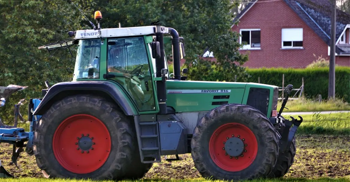 Les critères incontournables pour choisir le bon matériel tracteur
