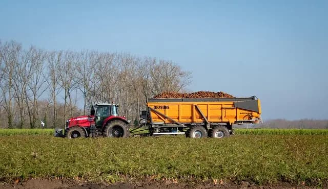 Les équipements essentiels pour maximiser votre matériel tracteur