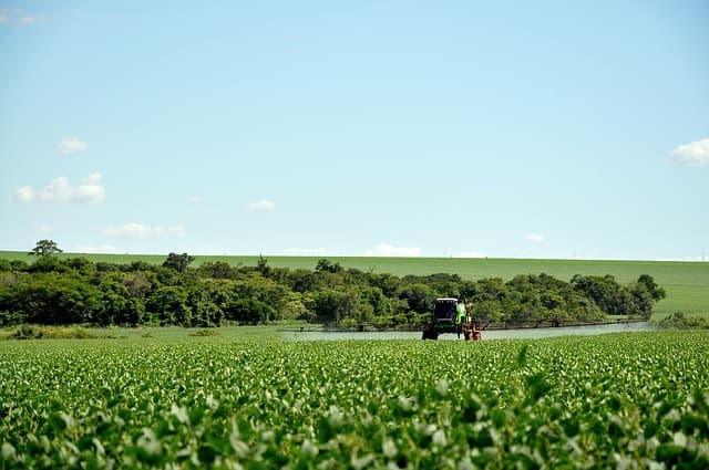 Les accessoires indispensables pour améliorer votre matériel tracteur