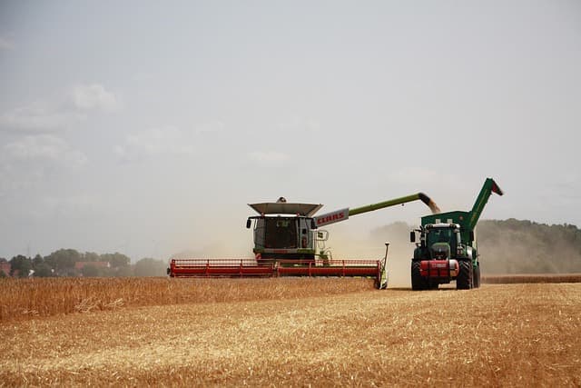Les 7 critères essentiels pour choisir votre matériel tracteur