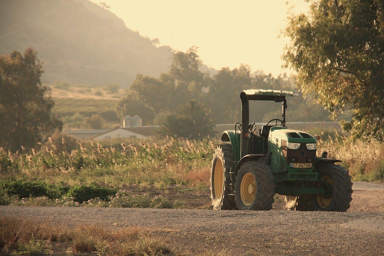 Les avantages d'opter pour des équipements de sécurité sur tracteur